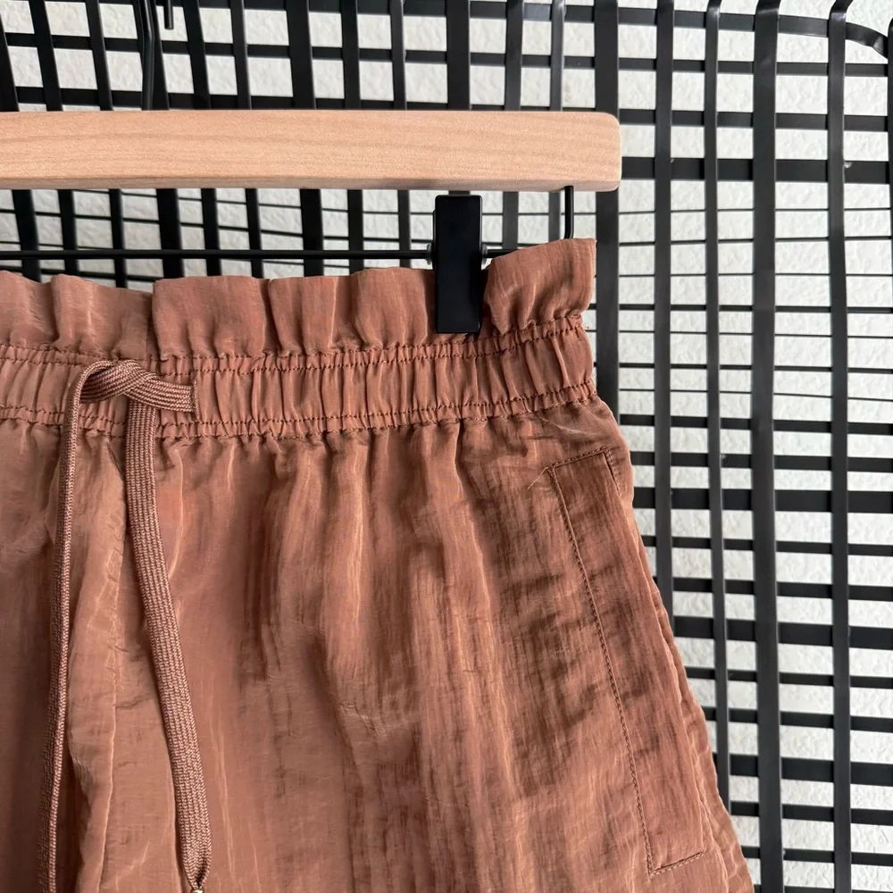 Varley Harmon high rise shorts - Picture 7 of 9